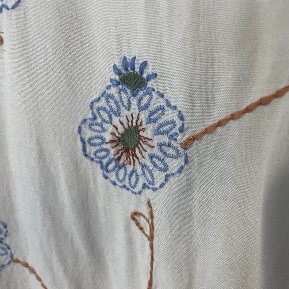 Free Planet Mens Embroidered Floral Linen Blend Shirt White Button Up Size M - Picture 5 of 5